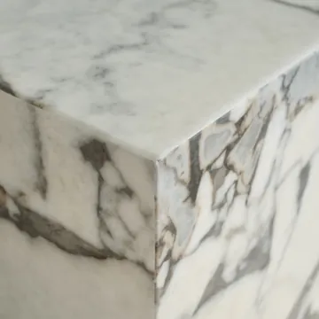 Rialto Calacatta Violetta Marble Plinth - 90 cm product view 4